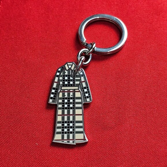 Burberry Nova Check Coat Vintage Silver Tone Keychain Keyfob Purse Charm Retired - Picture 8 of 9